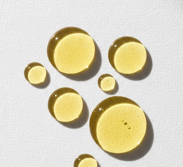 Tilia London-Lillies-cleansing oil_texture